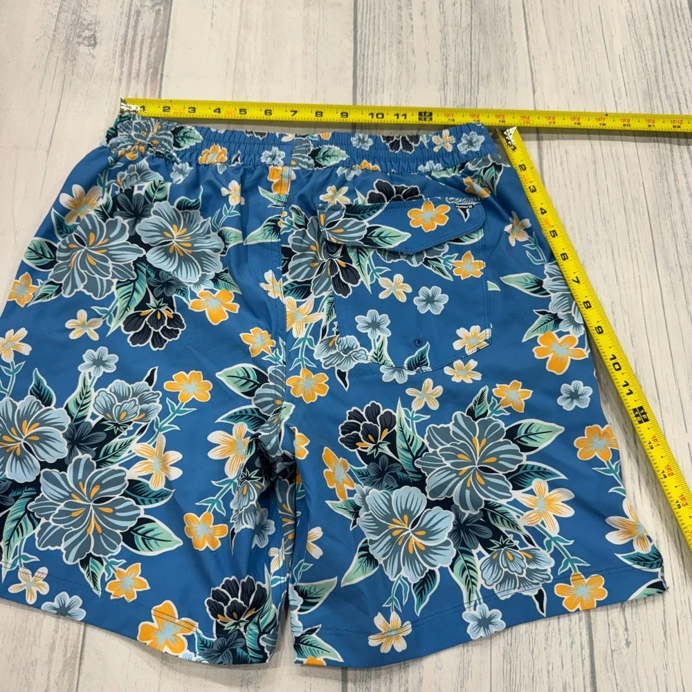 NWT Hurley Volley Swim Trunks Bathing Suit Medium Pool Beach‎ Mens Shorts